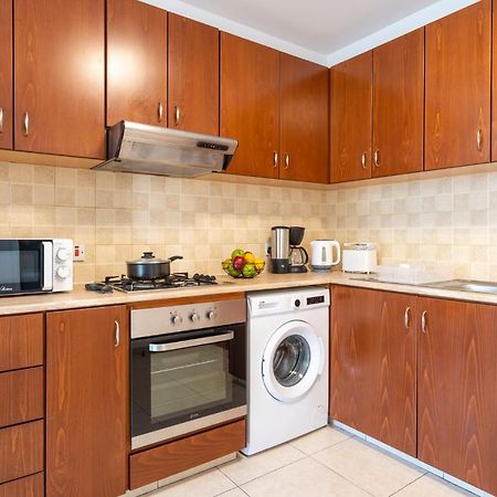 Mia 1-Bedroom Apartment In 라르나카 외부 사진