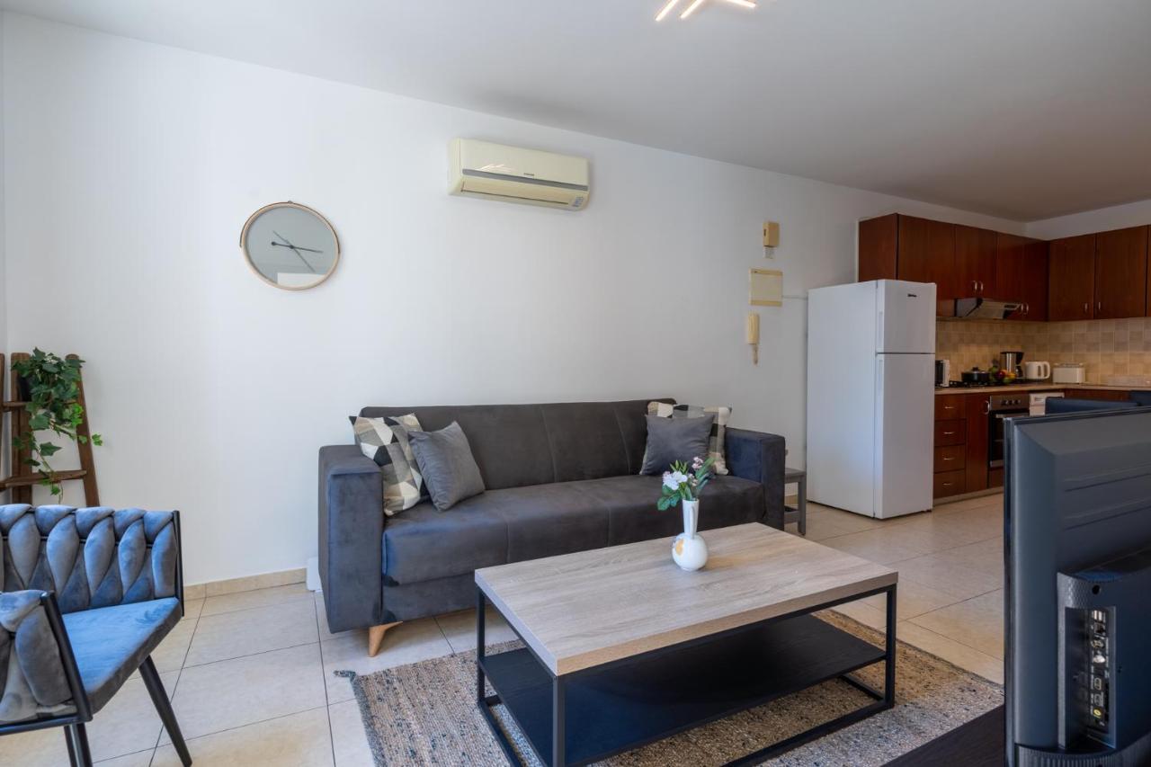 Mia 1-Bedroom Apartment In 라르나카 외부 사진